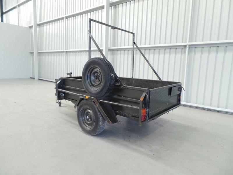 1998 VICTORIAN TRAILER BOX TRAILER