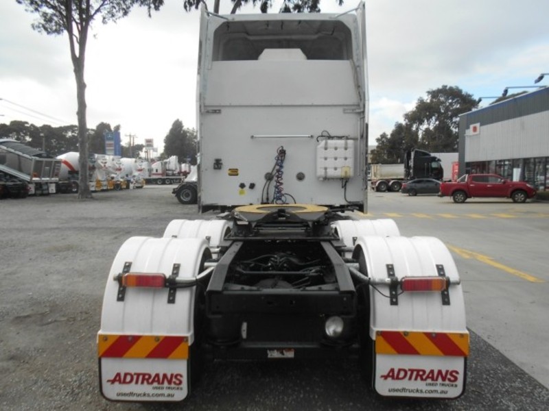 2007 INTERNATIONAL 9900 Eagle 9900 Eagle Truck