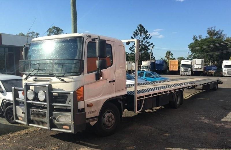 2012 HINO FD 1124 CAR CARRIER