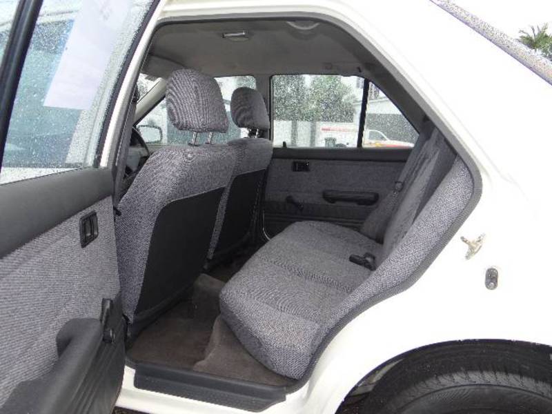 1995 MAZDA 323 PROTEGE