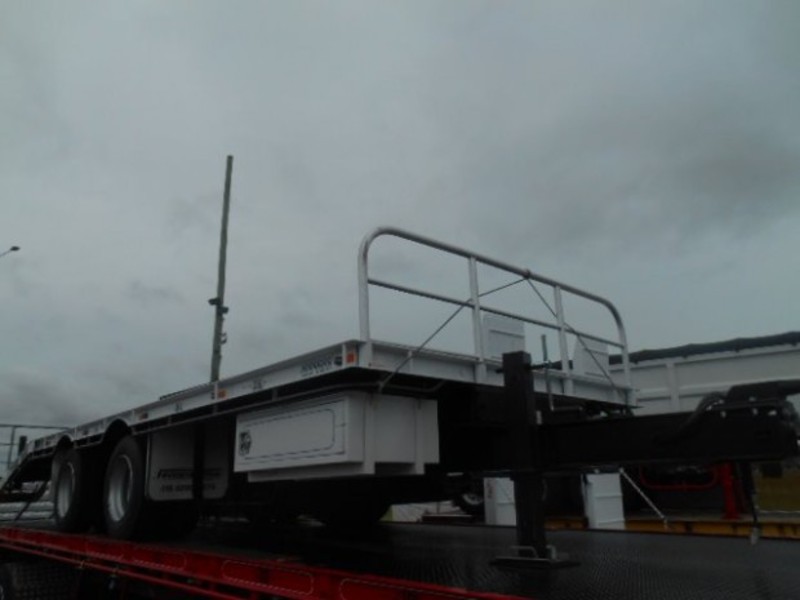2015 Freightmaster TagPlant(with ramps) Pig Trailer