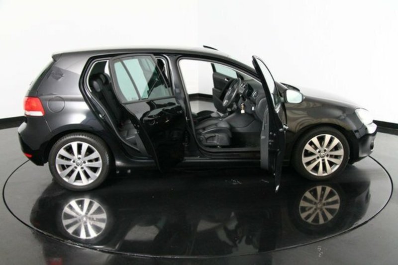 2009 VOLKSWAGEN GOLF 103TDI DSG Comfortline VI
