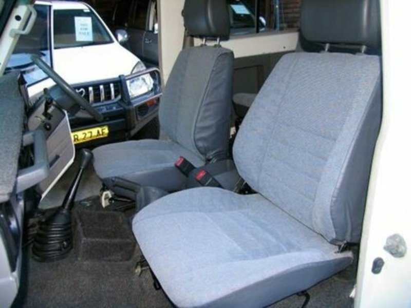 2006 TOYOTA LANDCRUISER RV (4x4) HDJ78R