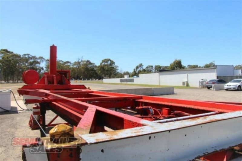 2004 MOORE Retractable Tipping Skel