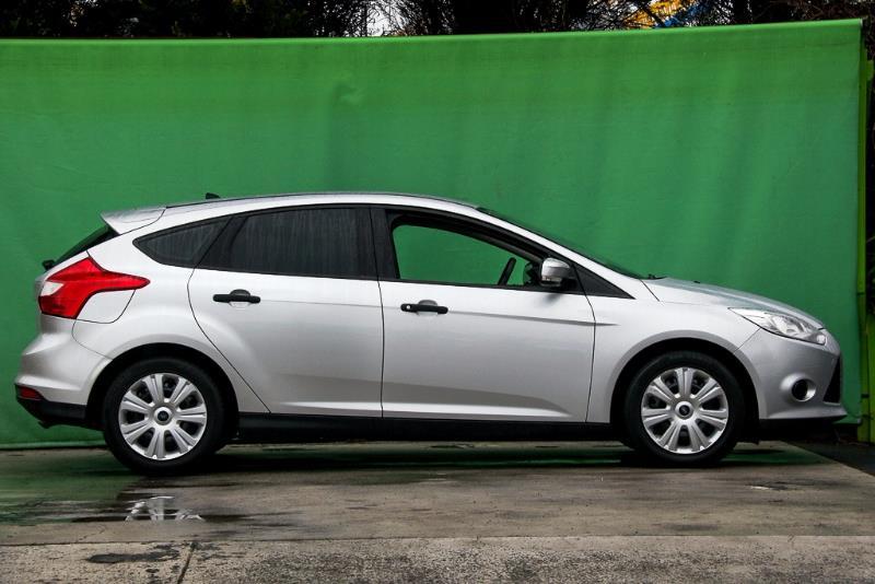 2011 FORD FOCUS AMBIENTE LW