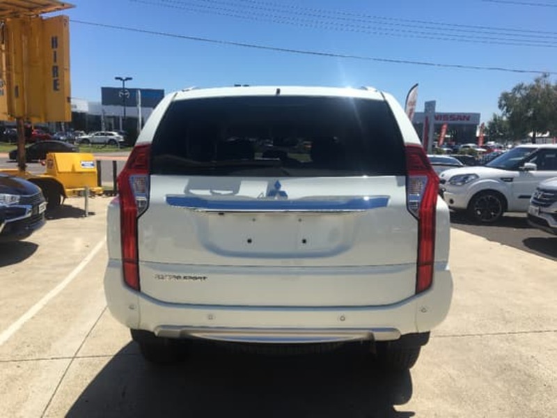 2016 MITSUBISHI PAJERO SPORT GLS QE