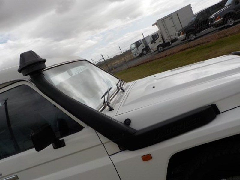 2006 TOYOTA LANDCRUISER RV TROOPCARRIER HDJ78R
