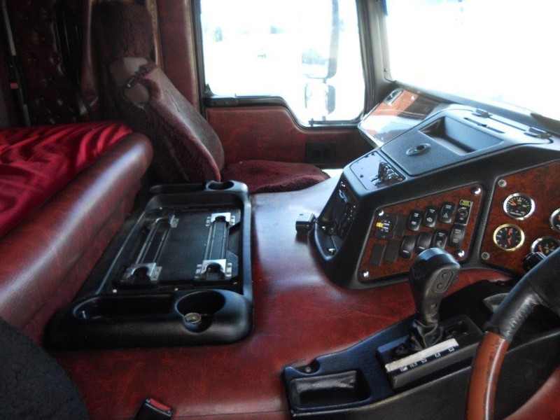 2010 KENWORTH K108 Aerodyne K108 Truck