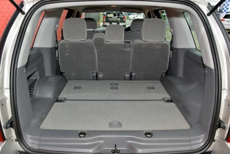 2004 FORD EXPLORER XLT UZ