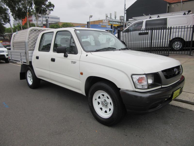 2003 TOYOTA HILUX RZN149R MY02