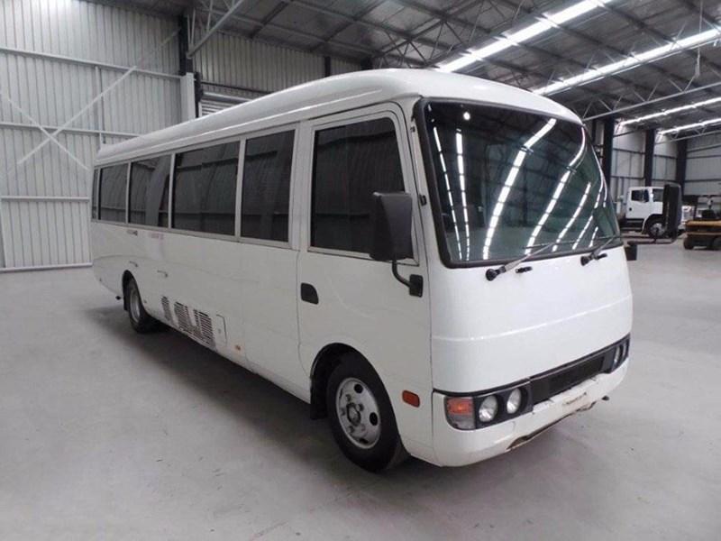 2002 MITSUBISHI ROSA BUS