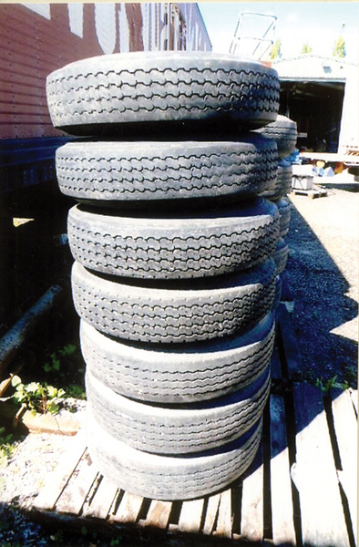 TYRES 7.50 X 15" 