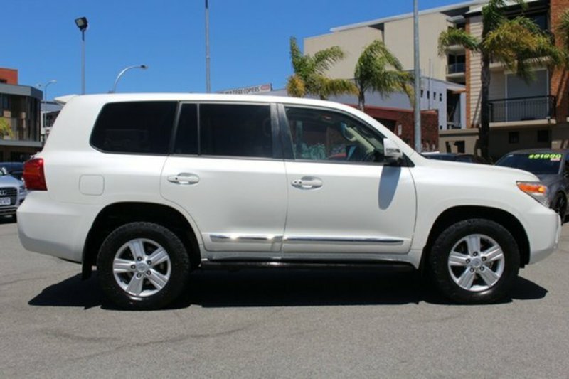 2012 TOYOTA LANDCRUISER SAHARA (4x4) VDJ200R MY12