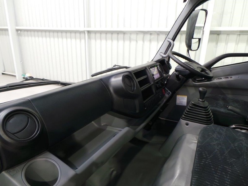 2016 HINO 717 - 300 Series 717 - 300 Series Truck