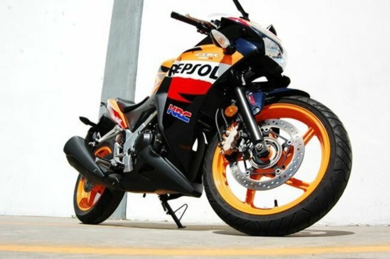 2013 HONDA 250CC CBR250R REPSOL (ABS)