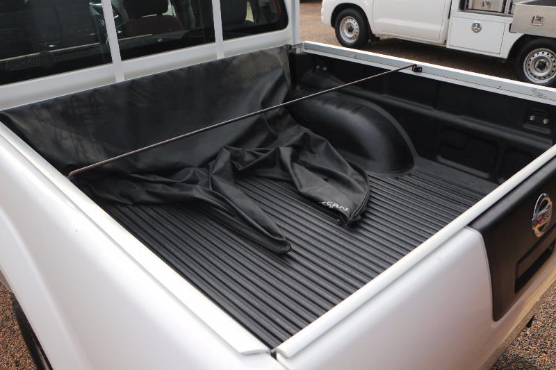 2012 NISSAN NAVARA dual cub utility