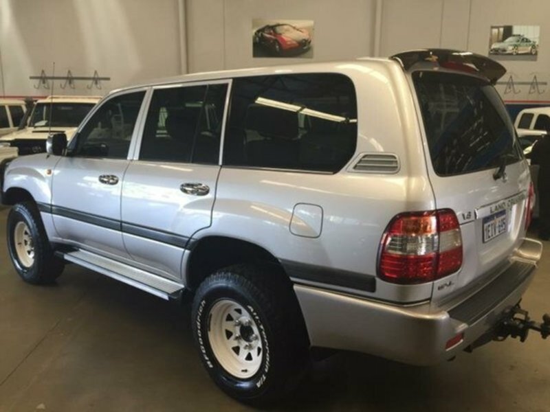 2006 TOYOTA LANDCRUISER GXL (4x4) UZJ100R UPGRADE II