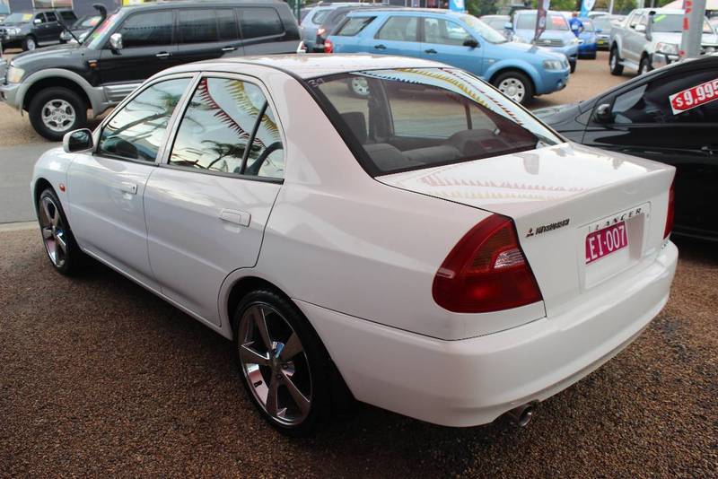 2000 MITSUBISHI LANCER GLXi CE