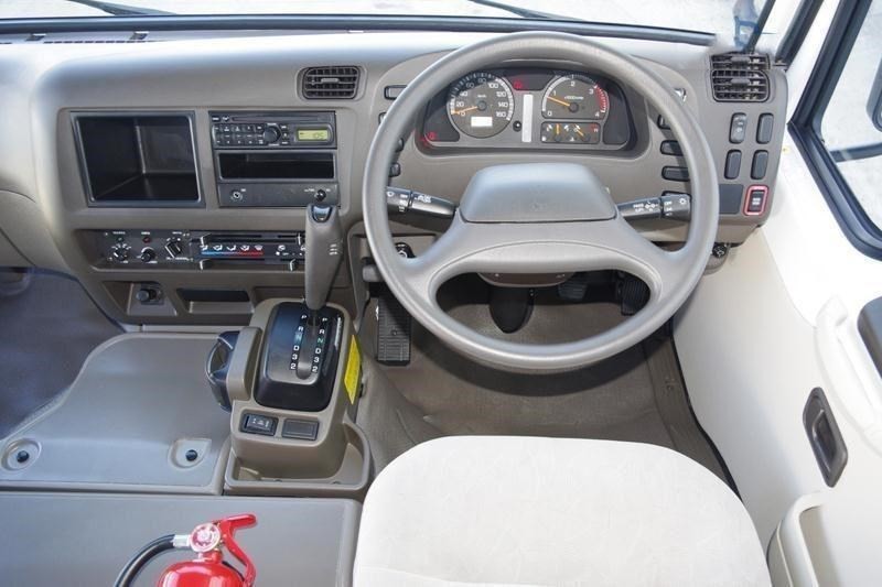 2016 FUSO Rosa Rosa Bus