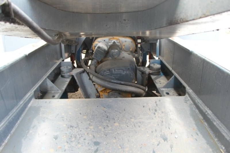 2002 SISU TUGMASTER Tugmaster