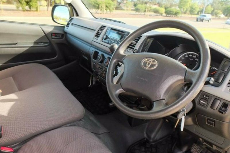 2013 TOYOTA HIACE LWB TRH201R MY12 UPGRADE