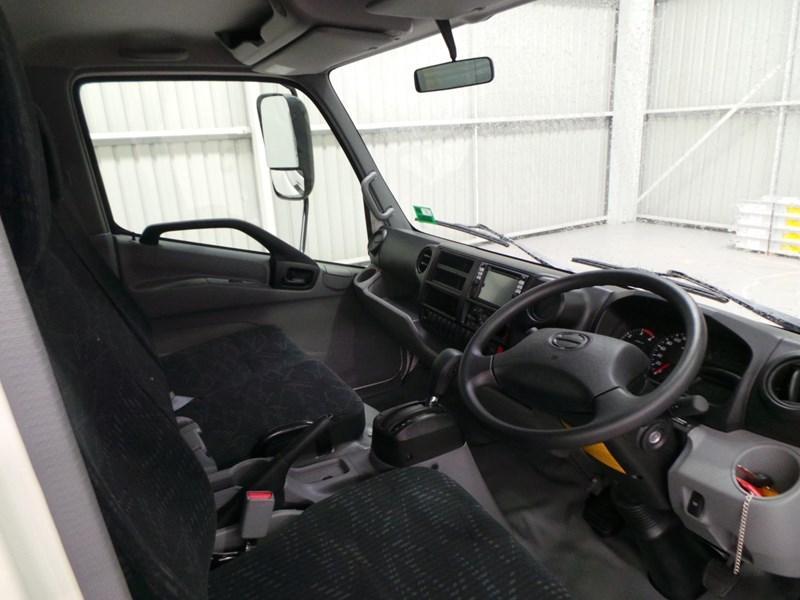 2017 HINO 300 SERIES - 716