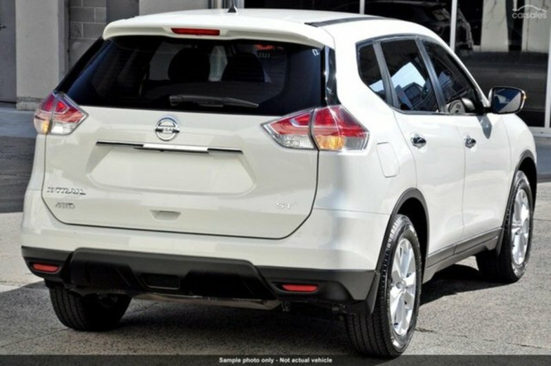2015 NISSAN X-TRAIL ST (FWD) T32