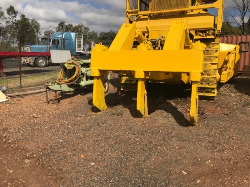 CATERPILLAR D9L Dozer