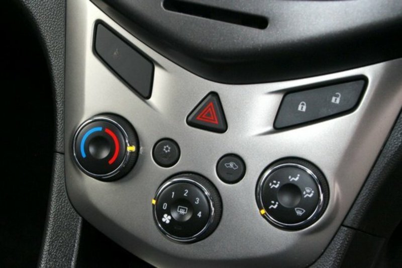 2014 HOLDEN BARINA CD TM MY14