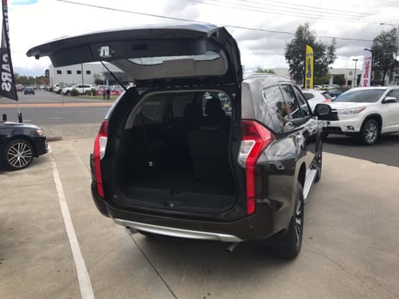 2016 MITSUBISHI PAJERO SPORT GLS QE