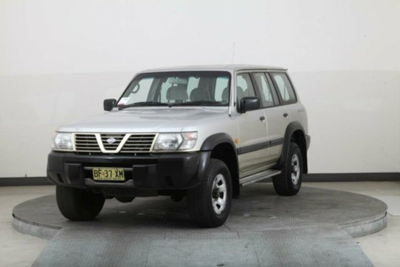 2000 NISSAN PATROL ST (4x4) GU