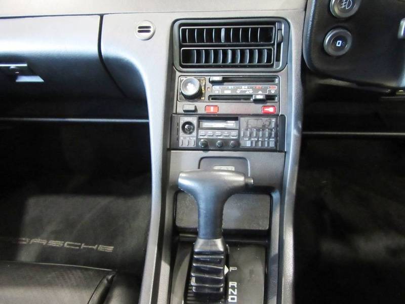 1986 PORSCHE 928 S