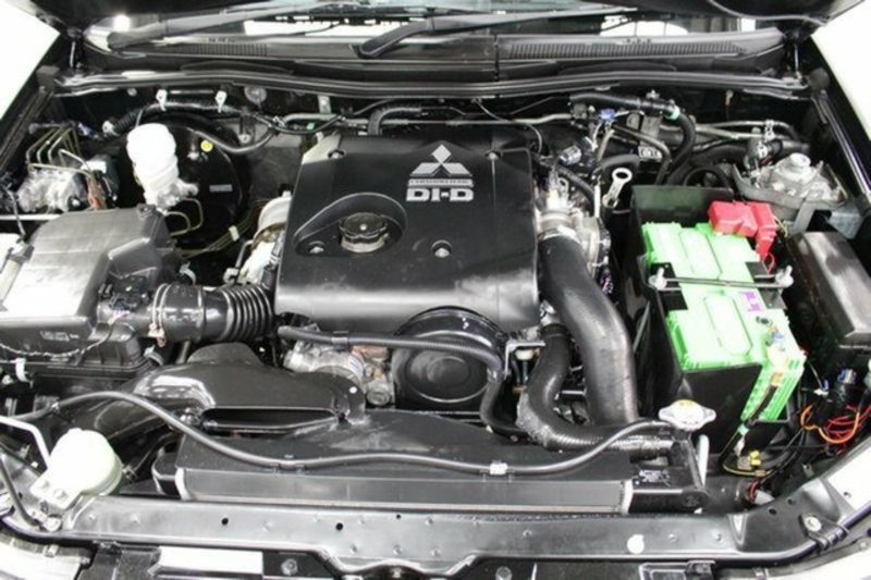 2010 MITSUBISHI TRITON GLX-R (4x4) MN MY11