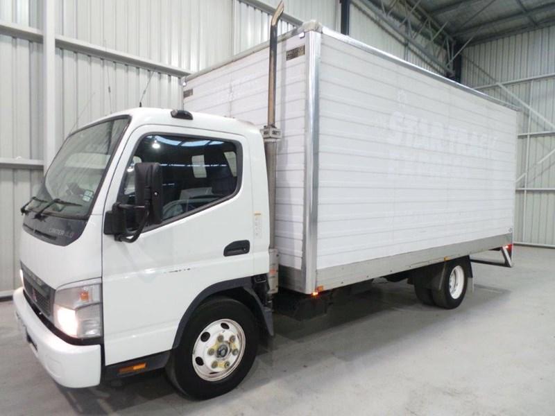 2005 MITSUBISHI FE84 CANTER