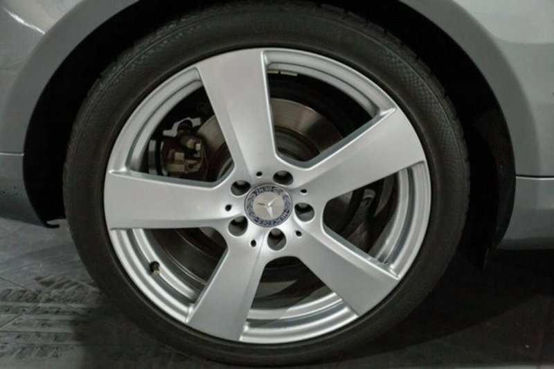 2011 MERCEDES-BENZ E250 CGI AVANTGARDE 207 MY11