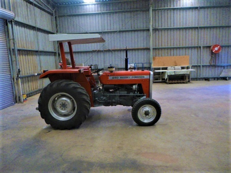 1970 MASSEY FERGUSON 240 2WD Tractor