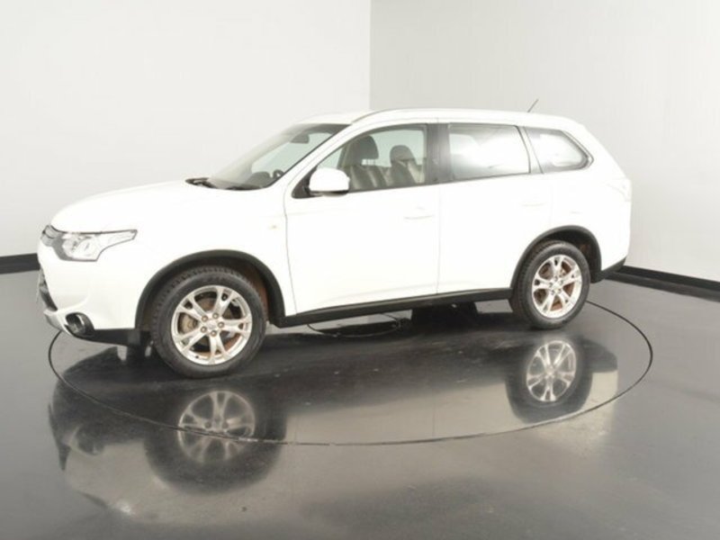 2014 MITSUBISHI OUTLANDER ES (4x4) ZJ MY14.5