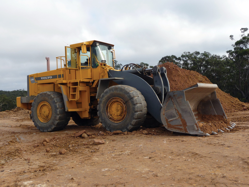 1998 VOLVO L330C LOADER 215