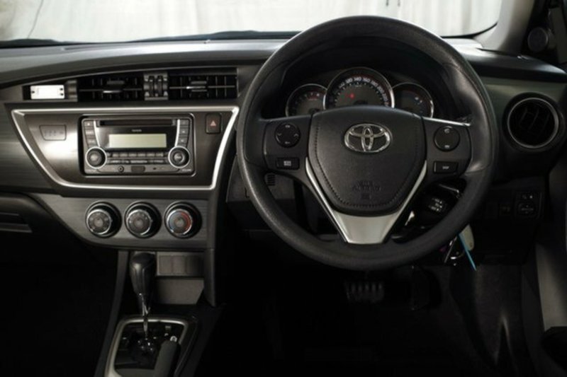 2013 TOYOTA COROLLA ASCENT ZRE182R