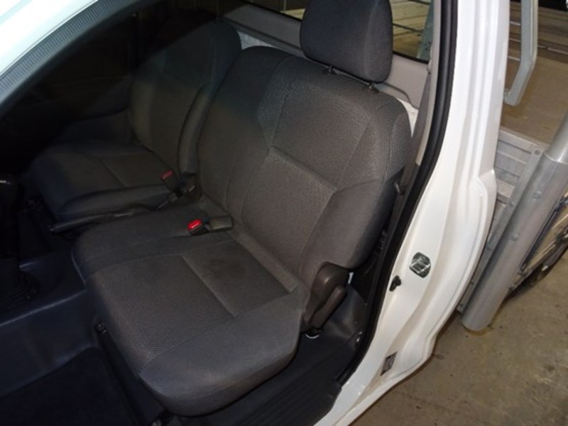 2011 TOYOTA HILUX SR KUN16R