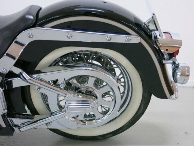 2003 HARLEY-DAVIDSON FLSTC Heritage Softail Classic