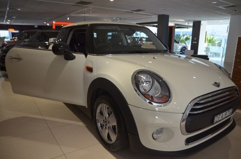 2014 MINI HATCH ONE F56