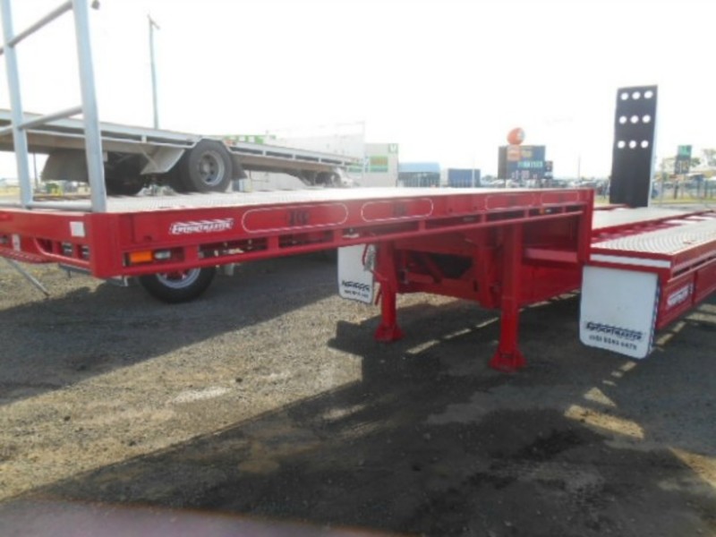 Freightmaster Drop Deck Semi Trailer
