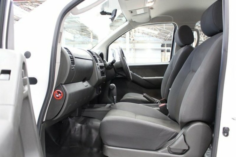 2013 NISSAN NAVARA RX (4x4) D40 MY13