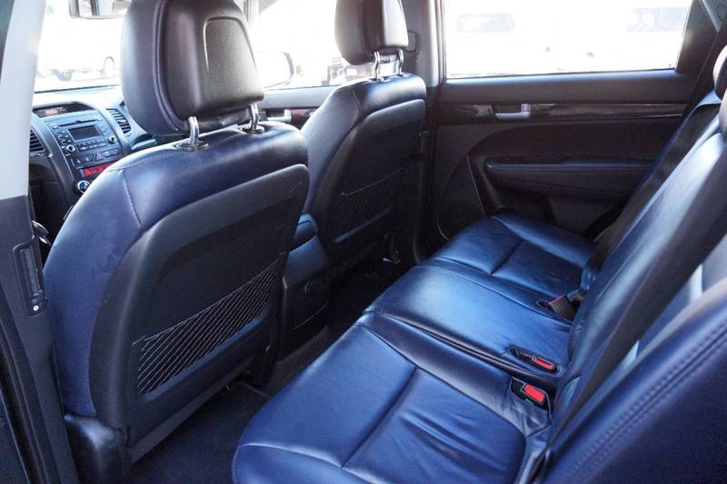 2010 KIA SORENTO Si (4x2) XM