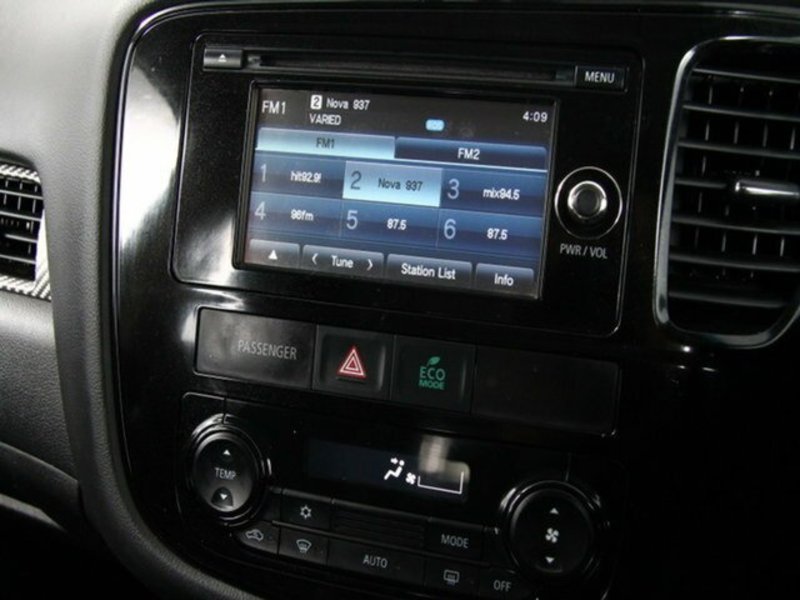 2014 MITSUBISHI OUTLANDER ES (4x4) ZJ MY14.5