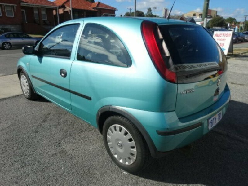 2004 HOLDEN BARINA XC (MY04.5)