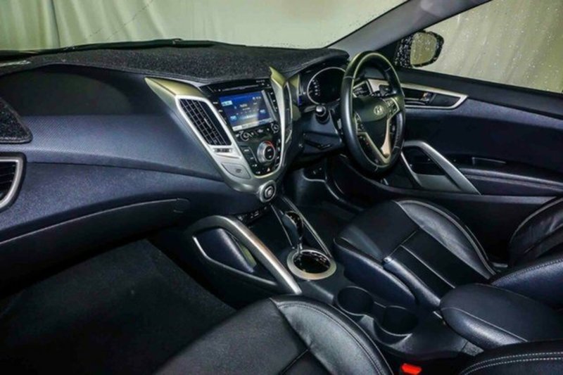 2014 HYUNDAI VELOSTER + FS3
