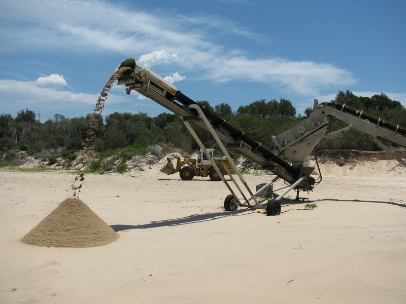 2002 MOBILE SCREENING PLANT