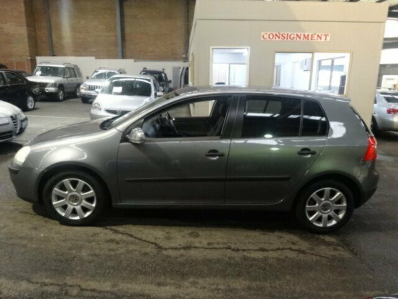 2005 VOLKSWAGEN GOLF 2.0 FSI COMFORTLINE 1K